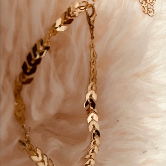 Necklace and bracelet set - Picture 6 of 8